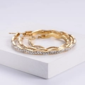 18K gold plated wavy hoop earrings with zircon pavé setting on white pedestal - Wavy Gold (40*40mm)