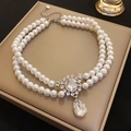 Collana a doppio filo di perle bianche con ciondolo a goccia in cristallo e chiusura argento - 47# Collana Con Ciondolo a Goccia in Perla Argento
