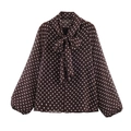 Elegante dunkelbraune Polka-Dot-Chiffonbluse mit Schluppenkragen und langen Ärmeln - XS / Kaffeefarbene Punkte