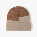 Warme winter gebreide muts met bruin en beige kleurblok ontwerp en geribbelde textuur voor - Khaki