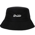 Stylischer schwarzer Fischerhut mit weißem Bride-Stickerei für Brautpartys und Mode - Verstellbar / Schwarz (Bride Stickerei)