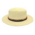 Détail d'un chapeau canotier crème avec chaîne dorée et ruban noir pour protection solaire - M (56-58cm) / Crème