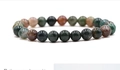Dettaglio del bracciale elastico con perline da 8 mm in occhio di tigre e agata naturale - Agata Indiana