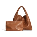 Handgewebte karamellbraune Hobo-Schultertasche mit passender Reißverschlusstasche - Braun