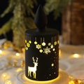 Candela natalizia a LED nera con intaglio a renna e luce calda su sfondo nevoso - Forma di Candela Corta / Nero