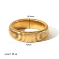 Détail de la manchette élastique de 19,9 mm en acier inoxydable plaqué or 18k texturé - Or (Largeur 20mm)