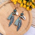 H3673 Teal Shell Tassel