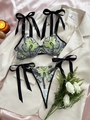 Ensemble lingerie en maille noire avec broderie papillon jaune et nœuds en satin - S / Vert