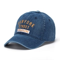 Détail d'une casquette de baseball en jean bleu avec broderie orange NEW YORK STREET - Taille unique / Bleu foncé