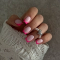 Minimalistische Hot Pink French Tip Press-on Nägel in quadratischer Form für Damen - Pinker Französischer Stil (JP3663)