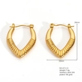 Vertical striped V-shape earrings in 18k gold plated 304 stainless steel - Vertical Stripe V-Earrings (28x20mm)