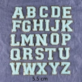 Set di 26 toppe con lettere in ciniglia azzurra con bordo glitter oro, altezza 5,5 cm - G1-1-L/5,5cm/Blu/Set di 26 Lettere
