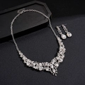 Set di gioielli da donna con collana e orecchini in strass argentati a forma di goccia - Collana-Argento K Bianco (Set da due pezzi)