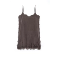 Detailaufnahme von dunkelbraunem Satin-Top mit feiner Spitze auf weißem Hintergrund - XS / Kaffeebraun