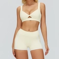 Ensemble de yoga crème pour femmes avec soutien-gorge à torsion et short à bord blanc - S / Soutien-gorge + Short / Jaune Abricot