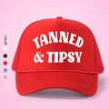 Κόκκινο καπέλο Tanned & Tipsy με διαπνέον πλέγμα και ρυθμιζόμενο λουράκι στο πίσω μέρος - Ένα μέγεθος / Όλο Κόκκινο
