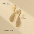 Orecchini a goccia in acciaio al titanio dorato opaco, lunghezza 6,7 cm, peso 18,5 g - Stile a goccia lunga (NMSE-C632-1) / Oro