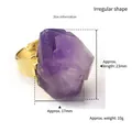 Anillo dorado ajustable con piedra de cristal púrpura en bruto irregular de 23mm x 17mm - Abierto Ajustable / Drusa de Amatista Natural Dorada