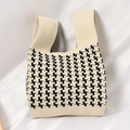 Knit tote bag with black and white geometric pattern and wide handles - Paper Crane Windmill Mi Black