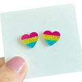 Boucles d'oreilles cœur Pansexual Pride avec rayures pailletées sur carte blanche - Style Cœur Drapeau Pansexuel (2)