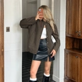 Giacca da donna in misto lana marrone scuro con colletto rialzato e vestibilità comoda - S / Marrone