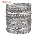 19-teiliges Set aus Vintage-Silberarmbändern mit gravierten Blumenmustern - 19er-Set / Antiksilber