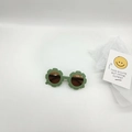 Detail of Morandi green flower shaped kids sunglasses and decorative card - Green