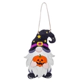 Halloween-Holzanhänger als Zwerg mit schwarzem Spitzhut und orangefarbenem Kürbis - Halloween-Zwerg Holzanhänger