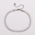Elegantes silbernes Edelstahl-Tennisarmband mit funkelnden runden Zirkonia-Steinen - 4mm 23+5cm / Silber