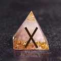 Piramide orgonica con cristalli rosa, foglia d'oro e simbolo della lettera X d'oro - Regalo - Romanza