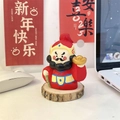 Détail de la figurine de Dieu de la Richesse avec lingot d'or et socle en bois naturel - Zhao Gongming / 6*8*4cm
