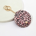 Portachiavi con specchio per trucco stampa leopardata rosa e anello in metallo dorato - Leopardo Rosa / Rosa Incantevole (Tessuto Ecologico)