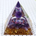 8cm crystal pyramid with amethyst ball and gold foil flakes in transparent resin - 8cm / 21 Purple Lotus