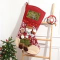 Calza di Natale in tela rossa con pupazzo di neve 3D e bordo in peluche su scala - Pupazzo di Neve
