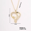 Vista dettagliata della collana a cuore dorato con dimensioni 2,4x2,0 cm e specifiche di peso - Cuore Madre Figlio (N00409-31)