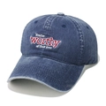 Detalle del bordado en la gorra de béisbol de mezclilla lavada retro con costuras reforzadas - Azul marino