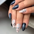 Unghie finte a mandorla verde pavone glitterate con foglie nere dipinte a mano e decori - Stile Foglia Glitter Blu Pavone (Colla da 2g Inclusa) (D-138)