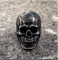 Anello vintage con teschio in acciaio inossidabile con texture screpolata e argento antico - US 7 / Colore Vintage (01207)