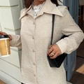 Detailed shot of beige pleated shirt with vintage gold buttons and white lace collar - S / Apricot