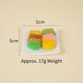 Miniatuur gelei voedselmodel set met kleurrijke hars traktaties op 5cm wit dienblad - Gemengd Gebak (Zonder Haak)