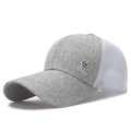 Berretto da baseball in mesh grigio e bianco con visiera lunga e ricamo China - Regolabile / Grigio