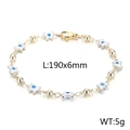 Pulsera de cuentas doradas con mariposas de esmalte blanco y dijes de ojo turco azul - Blanco