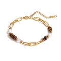 Detail van 18K vergulde roestvrijstalen ketting met parels en bruine tijgeroog kralen - 18K Goud Color Block Parel Tijgeroog Stijl (31899)