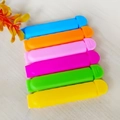 Set of 6 colorful plastic food sealing clips in blue orange pink green and yellow - 7cm Round Head Clip / Blue