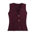 Detalle de chaleco de punto burdeos con cuello en V y elegantes botones de metal dorado - S / Top Rojo Vino