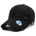 Gorra de béisbol negra clásica con visera larga y placa de metal narason dorada - Ajustable / Negro