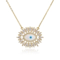 Detailaufnahme des 18K vergoldeten Evil Eye Anhängers mit funkelnden Zirkonia Kristallen - 21860-Sonnenblume Böser Blick