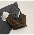 Luipaardprint shopper met zwarte riemen en contraststiksels op canvas materiaal - koffiekleur