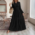 Detail van elegante zwarte maxi-jurk met kanten inzetstukken en lantaarnmouwen - S / Zwart