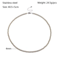 Dettaglio della collana a sfere da 4mm in acciaio inossidabile bicolore oro e argento - Diametro perle 4MM